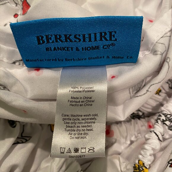 twin SNOOPY bottom fitted sheet by Berkshire - Picture 2 of 3